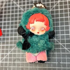 POP MART SKULLPANDA Winter Symphony Series – Vinyl Plush Pendant